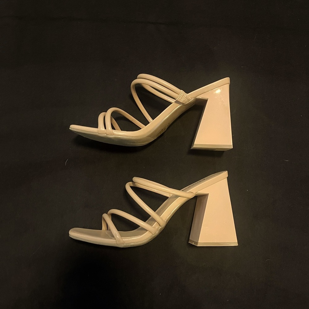 Abound Size 8.5 Strappy Heel